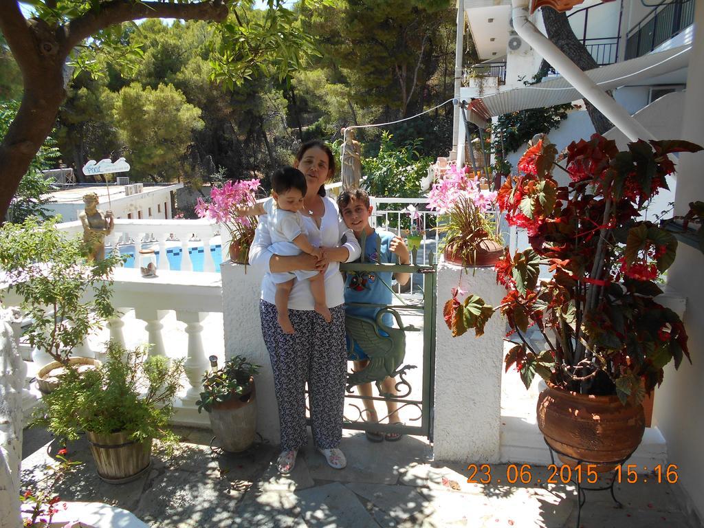 Mina Apartments Poros Town Exterior photo