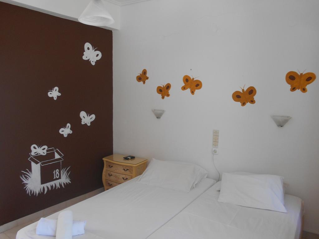 Mina Apartments Poros Town Exterior photo