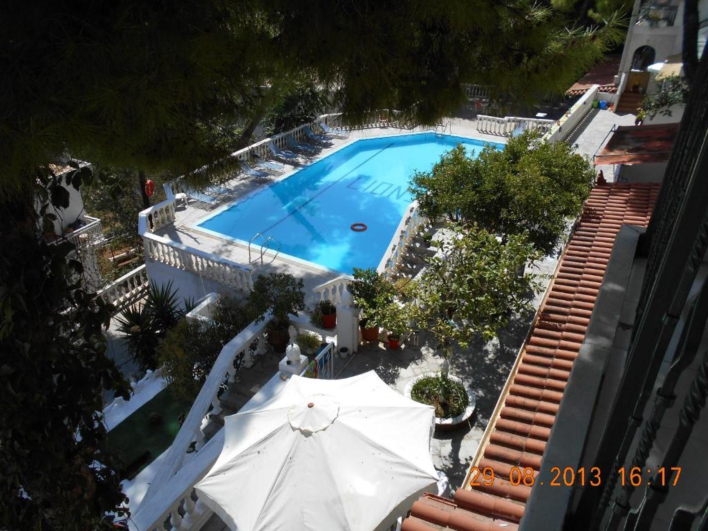 Mina Apartments Poros Town Room photo