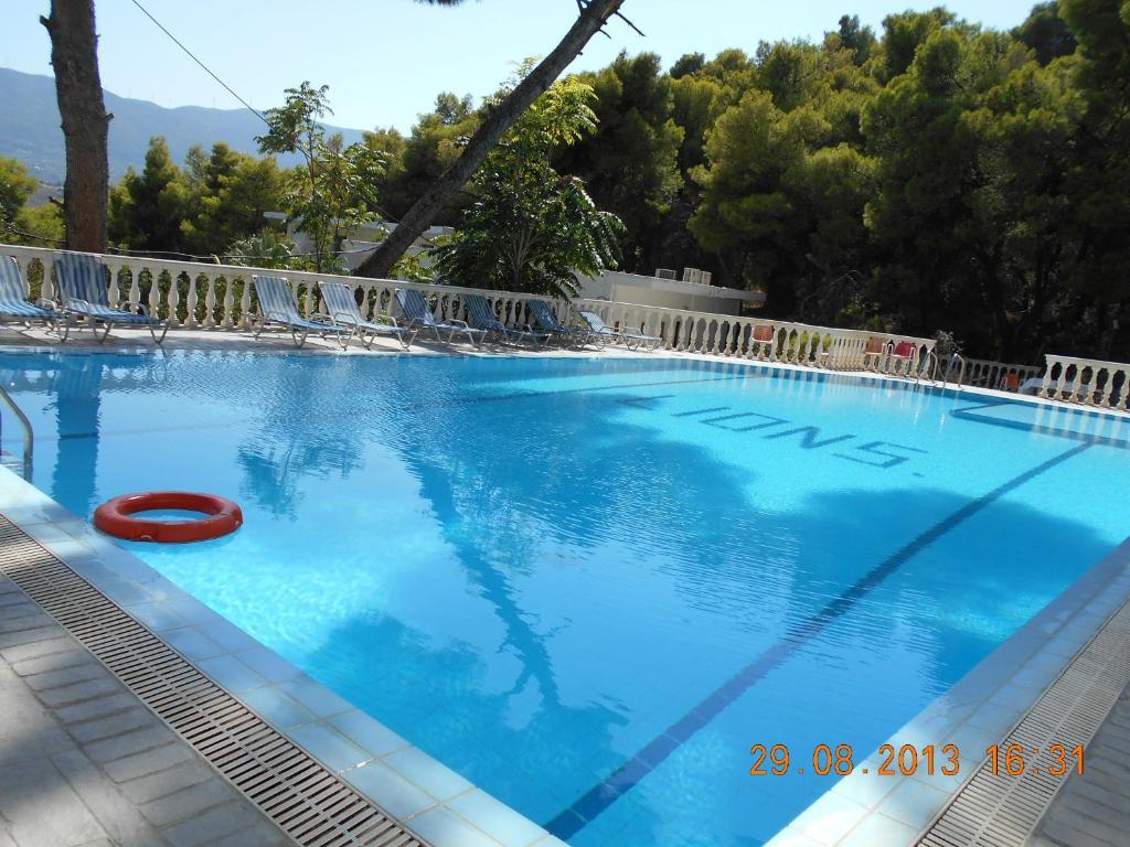 Mina Apartments Poros Town Exterior photo